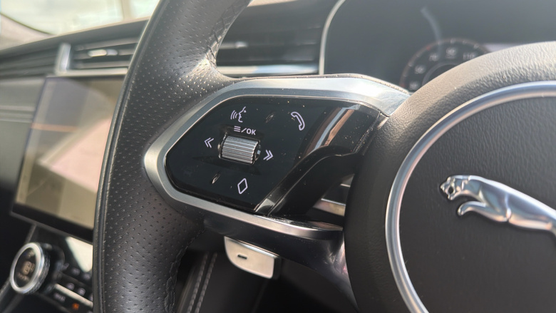 Jaguar F-Pace 2.0 D200 R-Dynamic HSE 5dr Auto AWD Diesel Estate